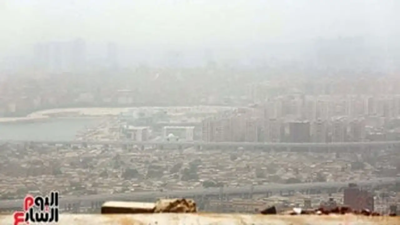 تحذير الأرصاد.. رياح محملة بالأتربة تضرب القاهرة مع انخفاض الحرارة لـ 12 درجة